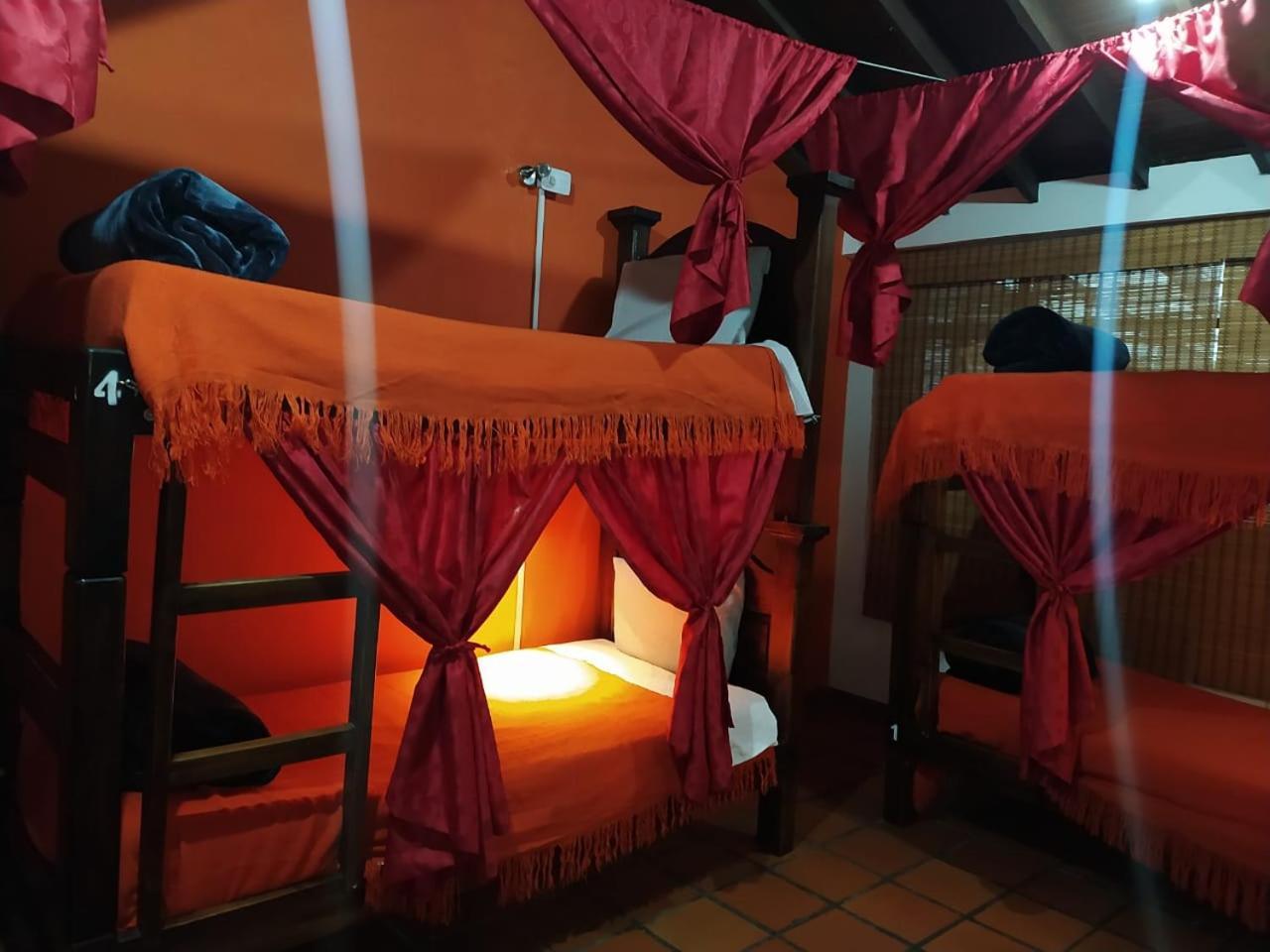 82hostel Albergue